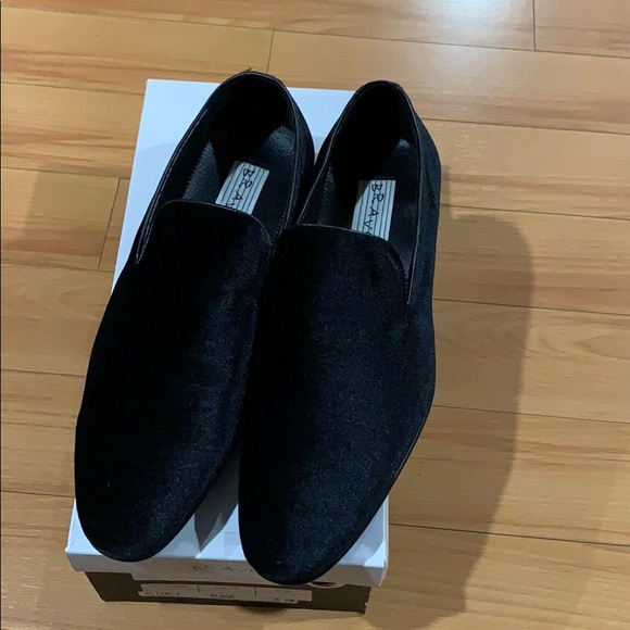 Shoes - Picture 4 of 4